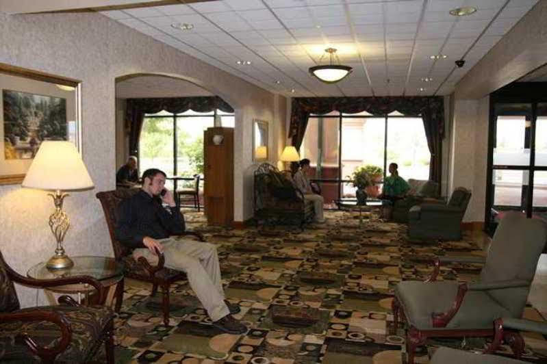 Hampton Inn Cleveland-Airport/Tiedeman Road Brooklyn Esterno foto